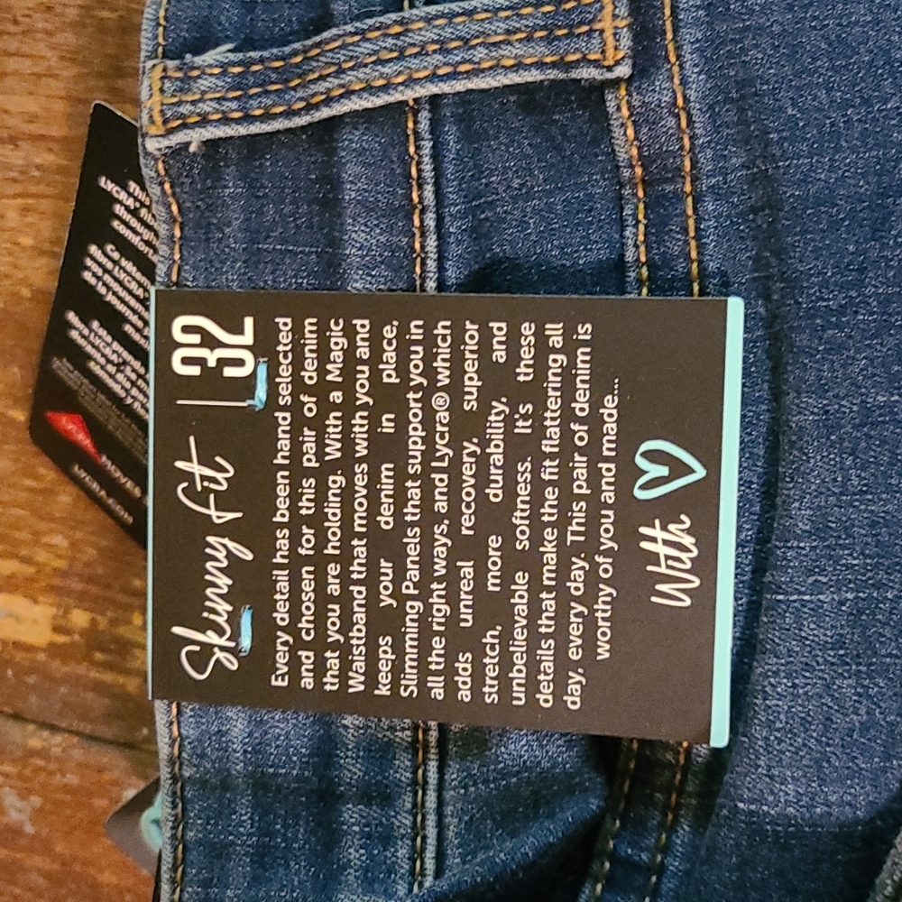 Lularoe distressed skinny jeans